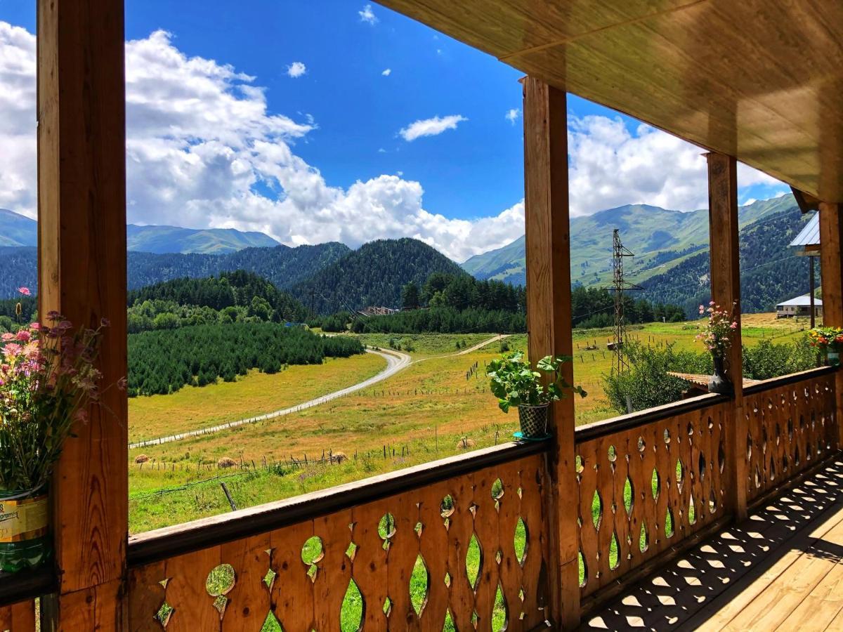 Guest House Gere Omalo Екстериор снимка