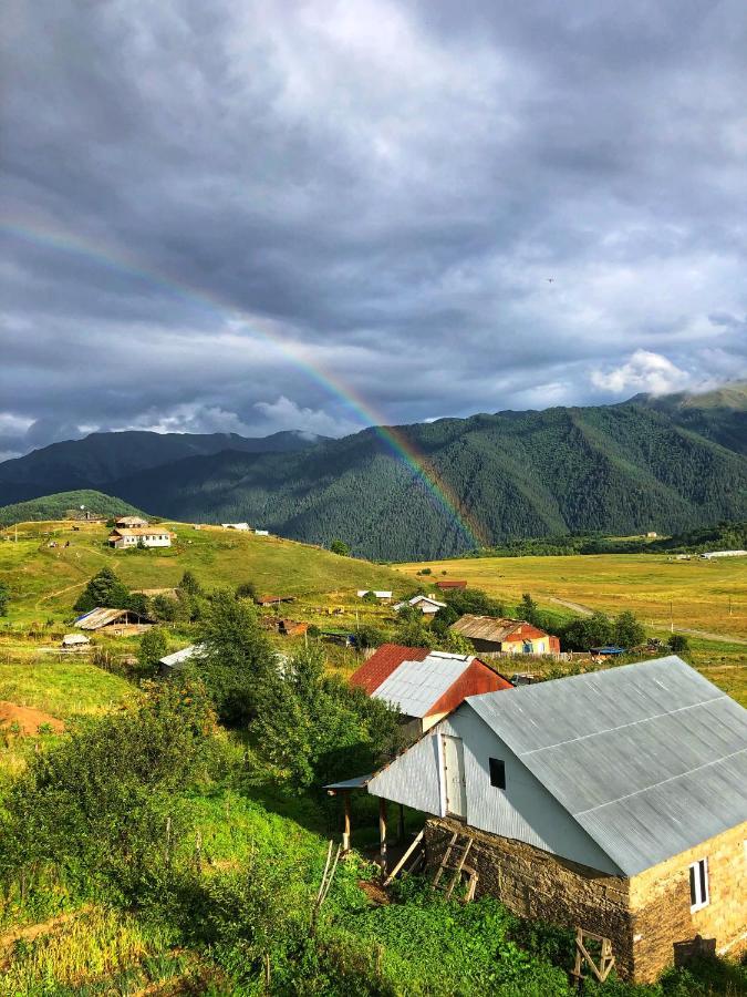 Guest House Gere Omalo Екстериор снимка