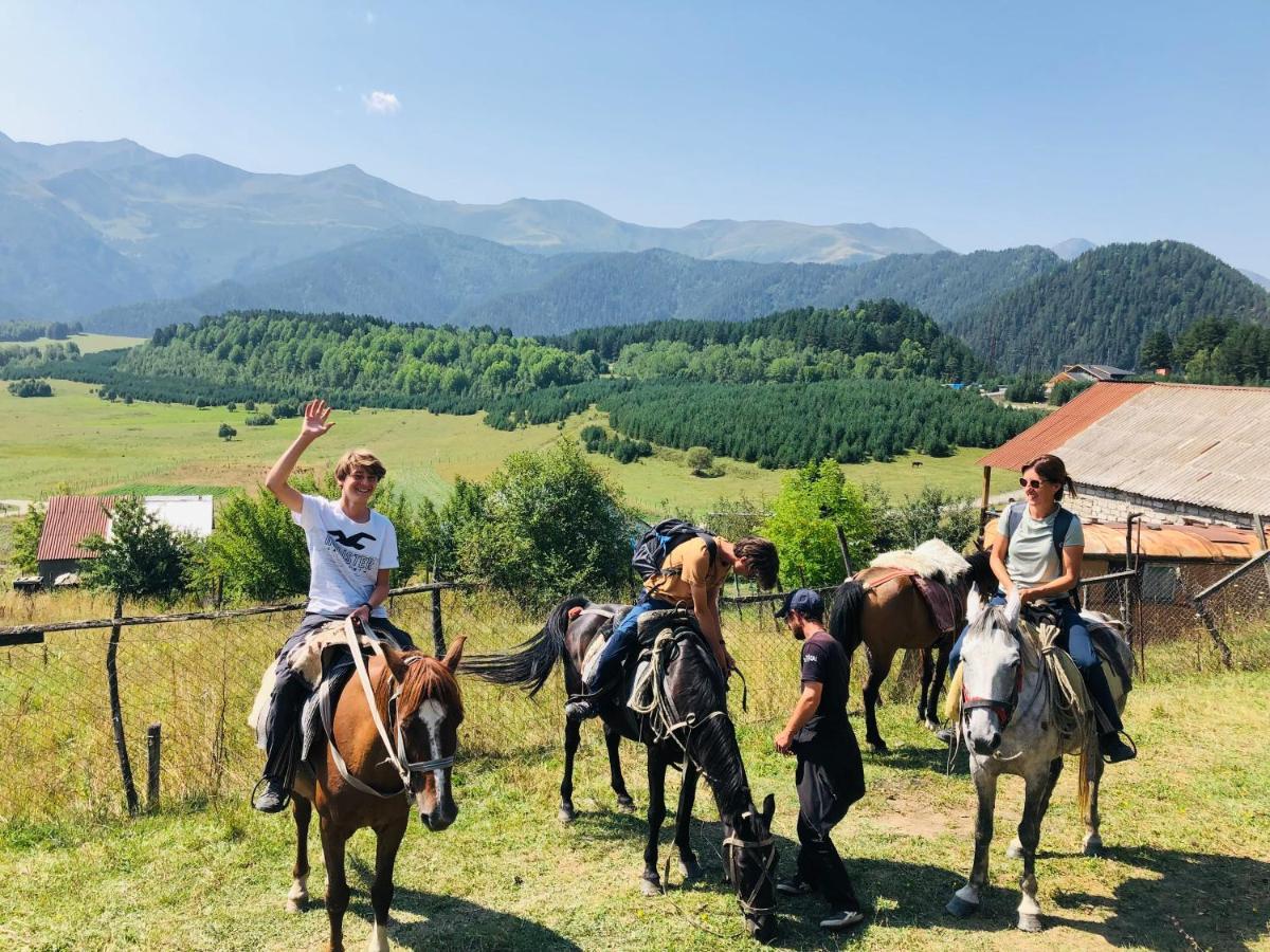 Guest House Gere Omalo Екстериор снимка