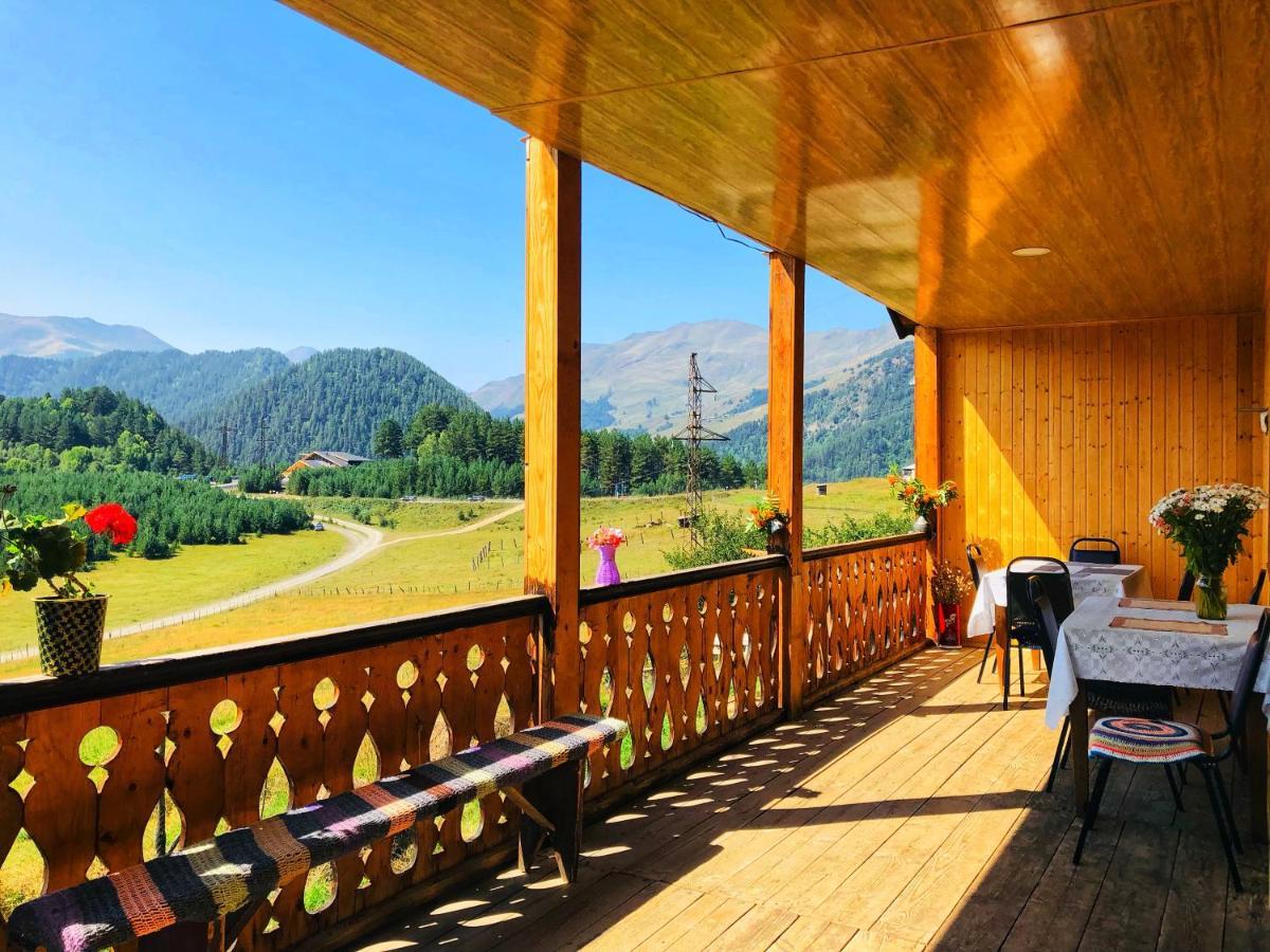 Guest House Gere Omalo Екстериор снимка